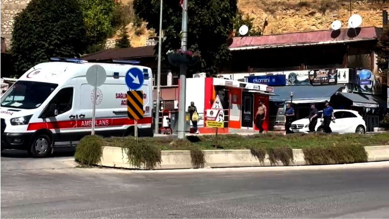 Ani manevra kazaya sürükledi: motosiklet sürücüsü hastanelik oldu