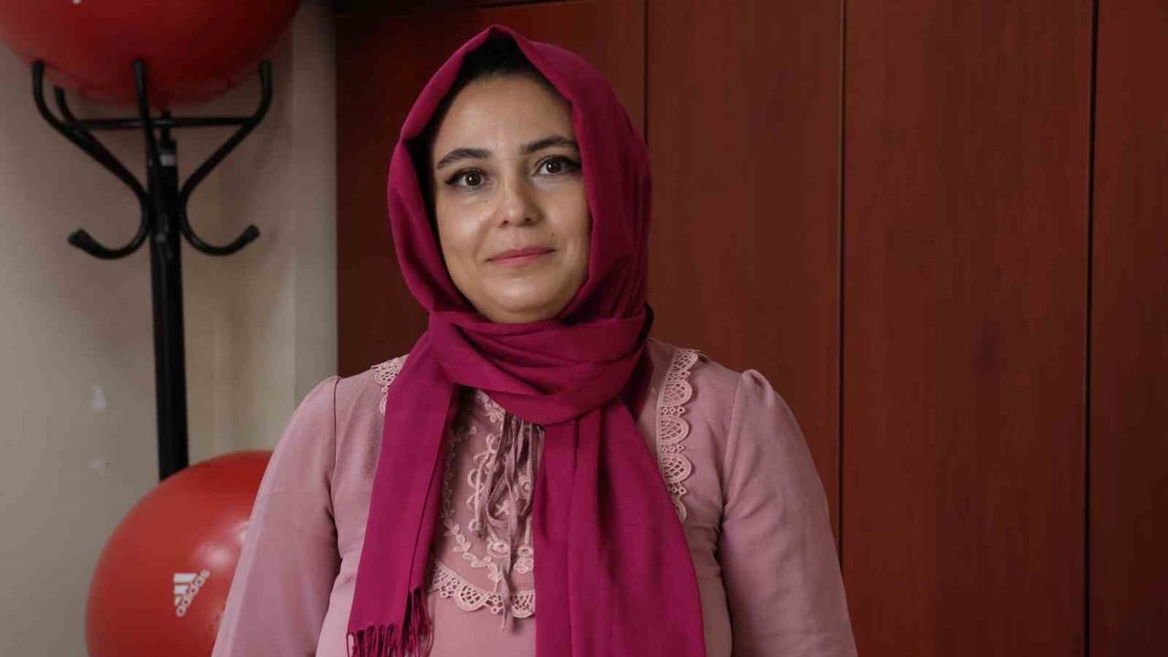 Anneliğe hazırlık: Kayseri gebe okulları normal doğuma odaklanıyor