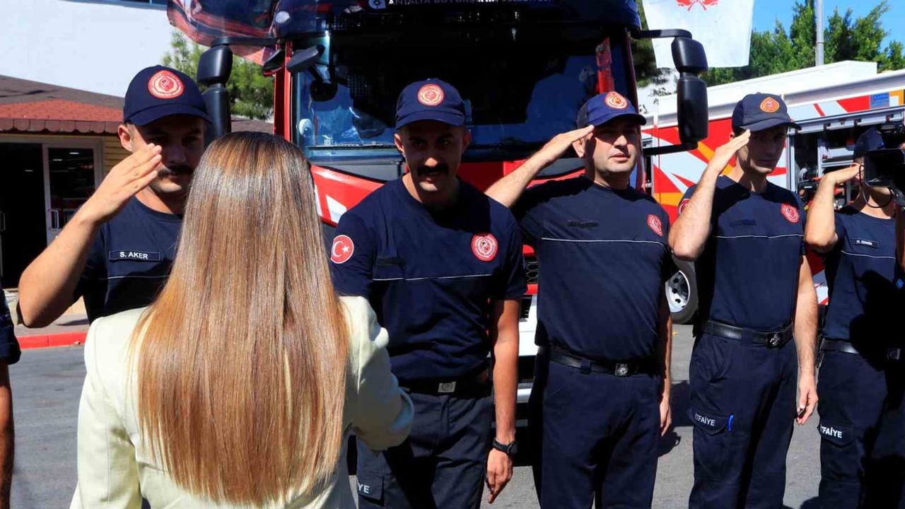 antalyada itfaiye filosuna 24 yeni araç eklendi, sahada görev aldı