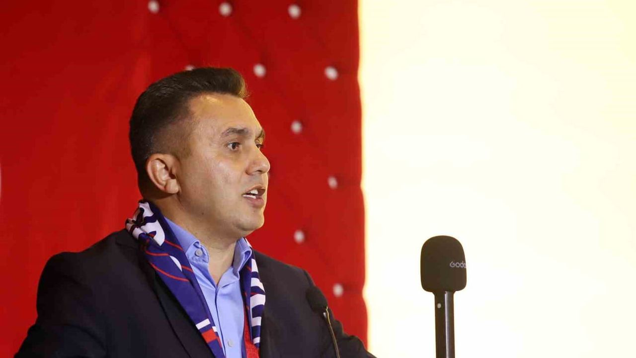 Antalyaspor'da yeni yönetim tek sesle göreve başladı
