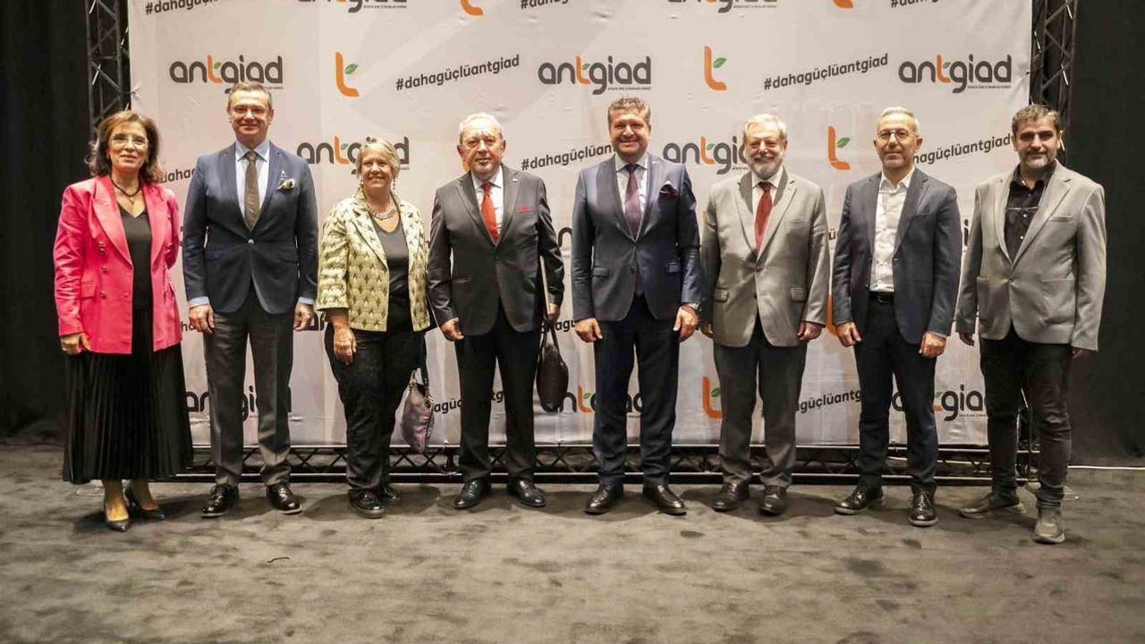 antgiad yeni sezonu ekonomi ve jeopolitik odağıyla açtı
