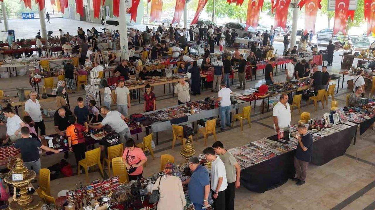Antika pazarında geçmişle buluşma Şehitkamil’de nostalji rüzgarı