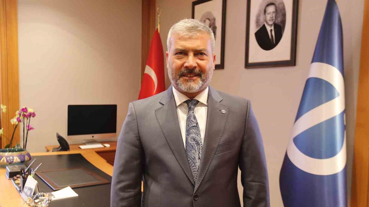 Aöf'de kayıtlar başladı, eski öğrencilere yeniden eğitim çağrısı