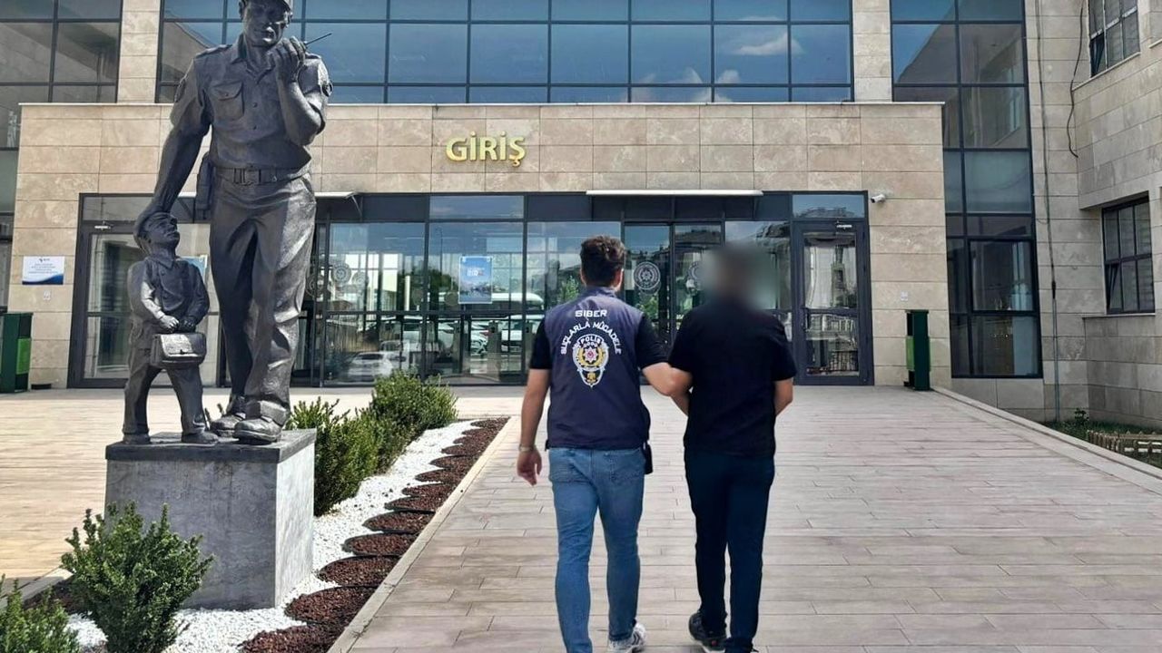 Aranan şüpheli Afyonkarahisar'da çocukların kullanıldığı yayın suçlamasıyla yakalandı