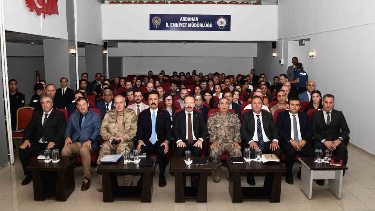 Ardahan'da okul güvenliği için kapsamlı eylem planı kararlaştırıldı