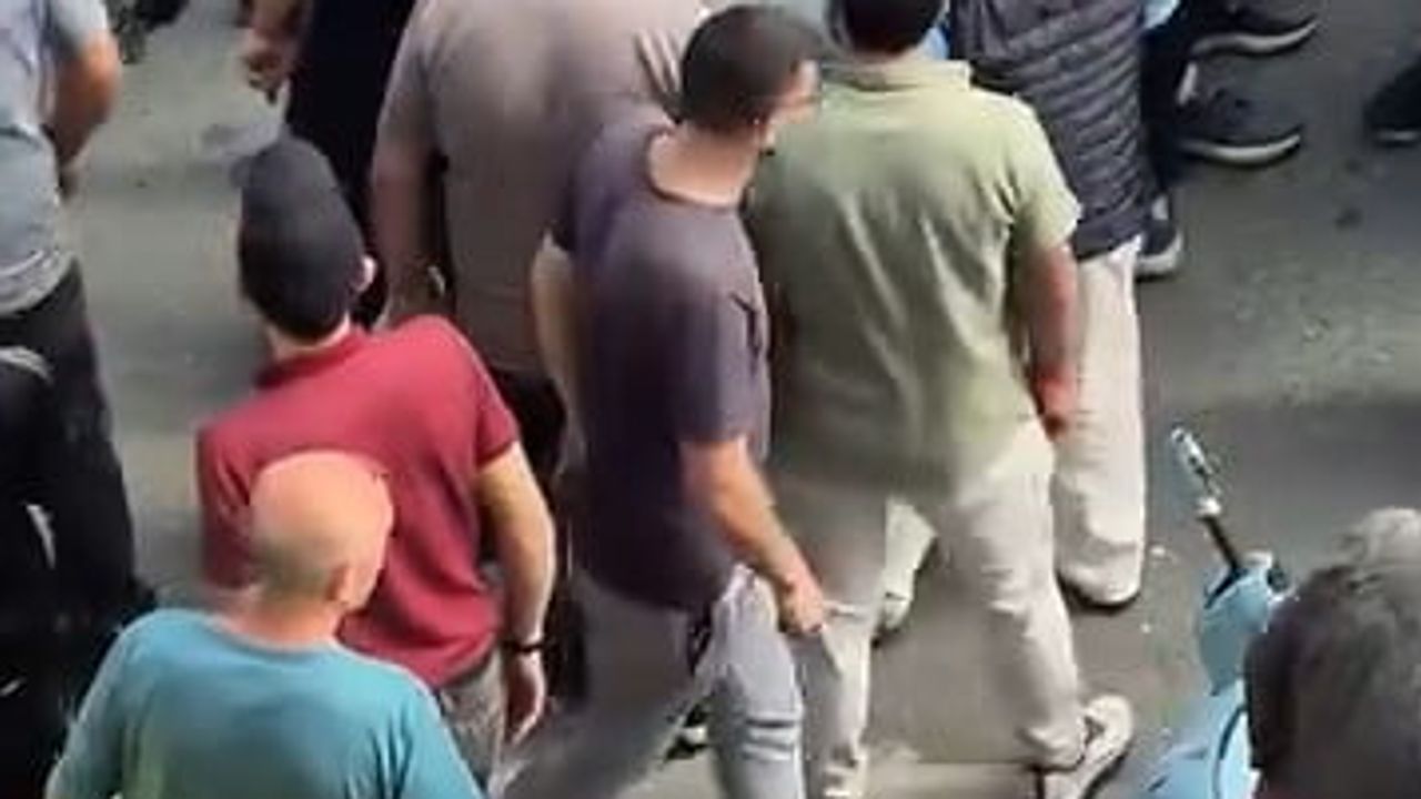 Ardeşen merkez caddesinde silahlı saldırı: 29 yaşındaki kişi ağır yaralandı