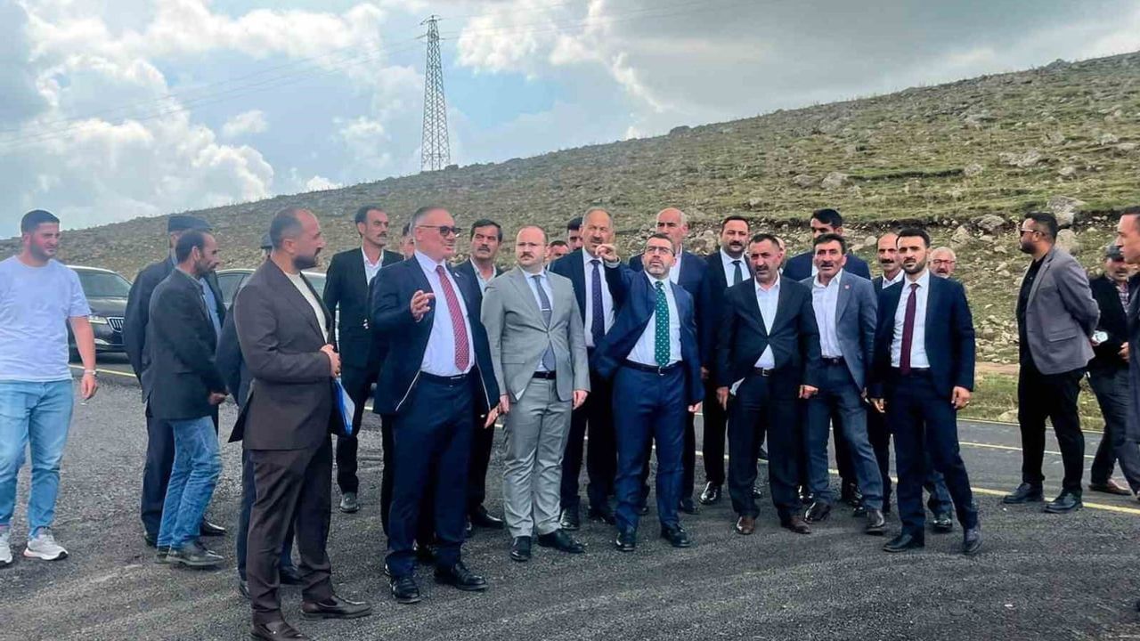 Arpaçay’da köy yolları 14,6 kilometreyle yenilendi
