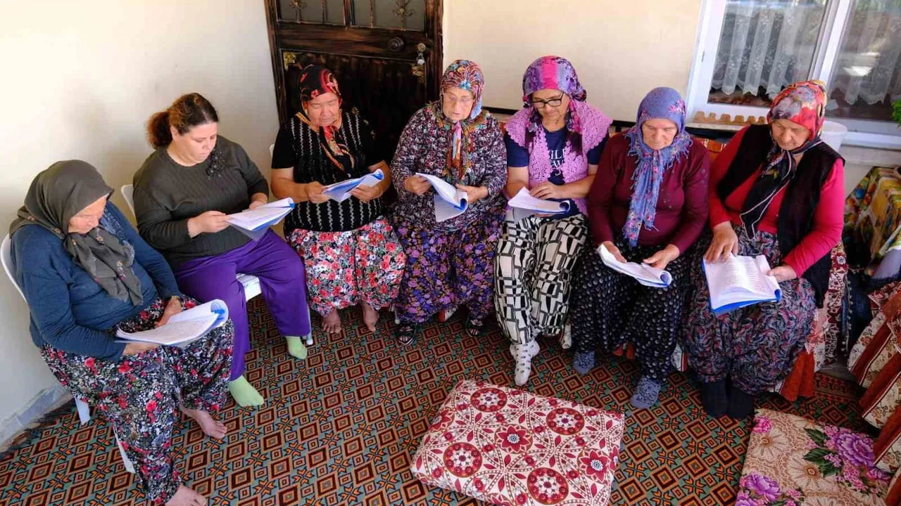 Arslanköy'den sahneye: anneler bağımlılığa karşı sesini yükseltiyor