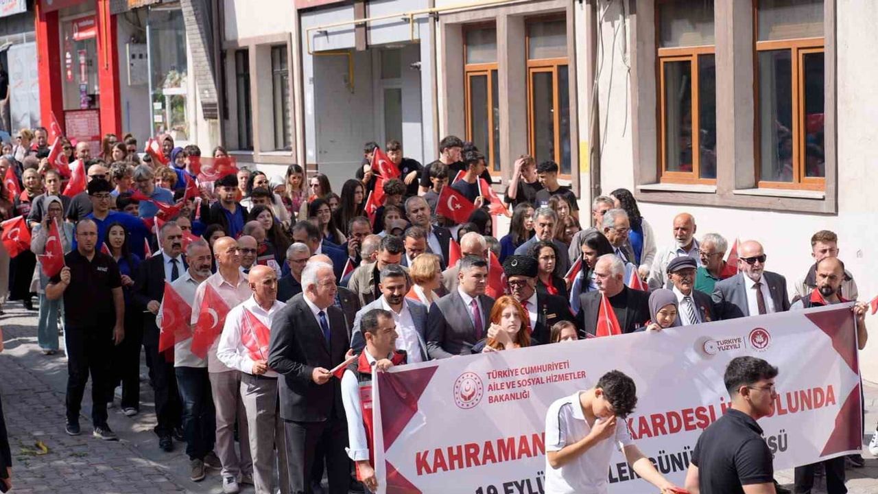 Artvin'de birlik ve minnet korteji