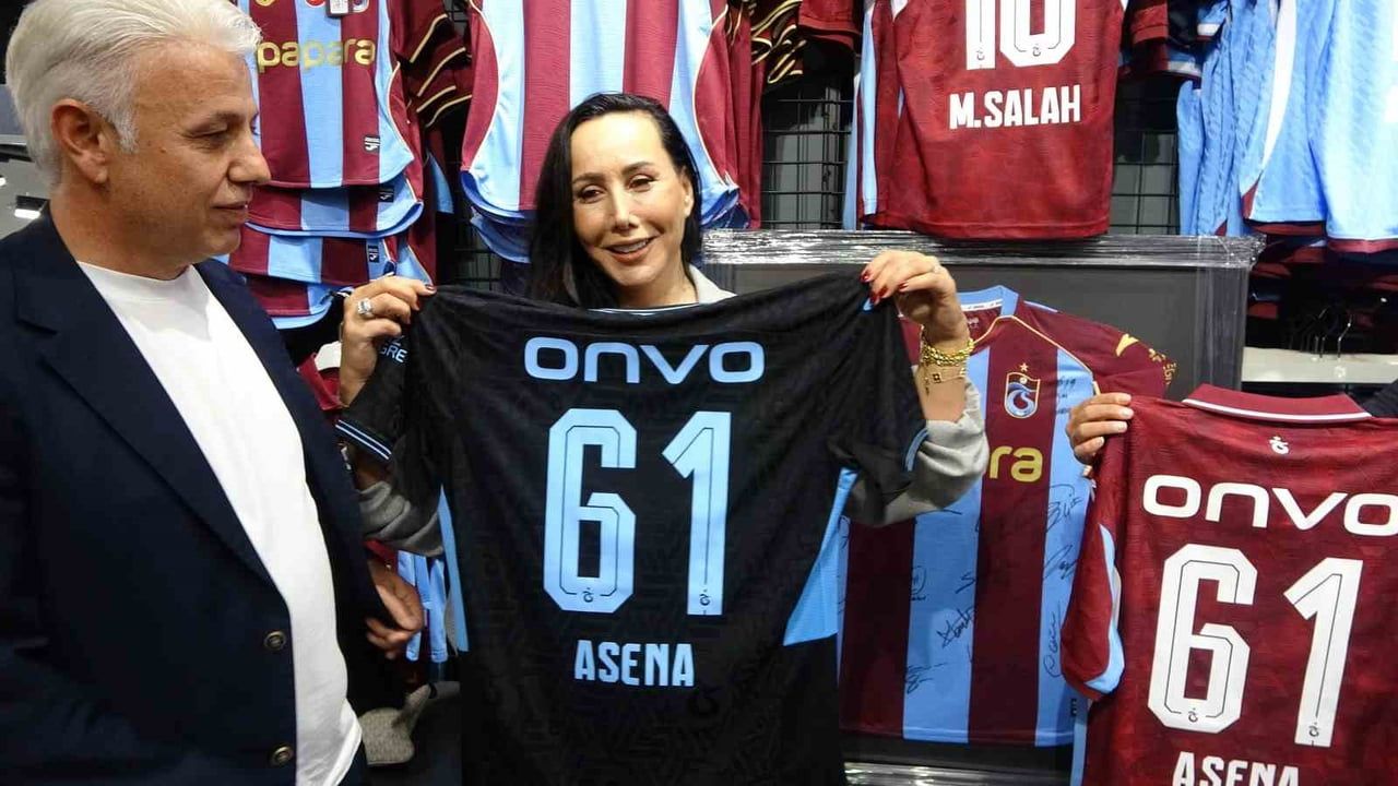 Asena'dan bordo-mavili takıma somut destek: 61 forma ve 161 sözü