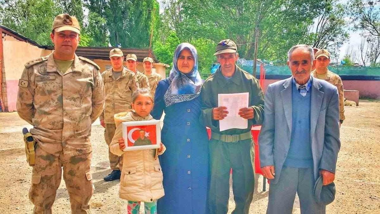 Askerlik sevinci köyde tamamlandı: Arpaçay’da temsili yemin töreni