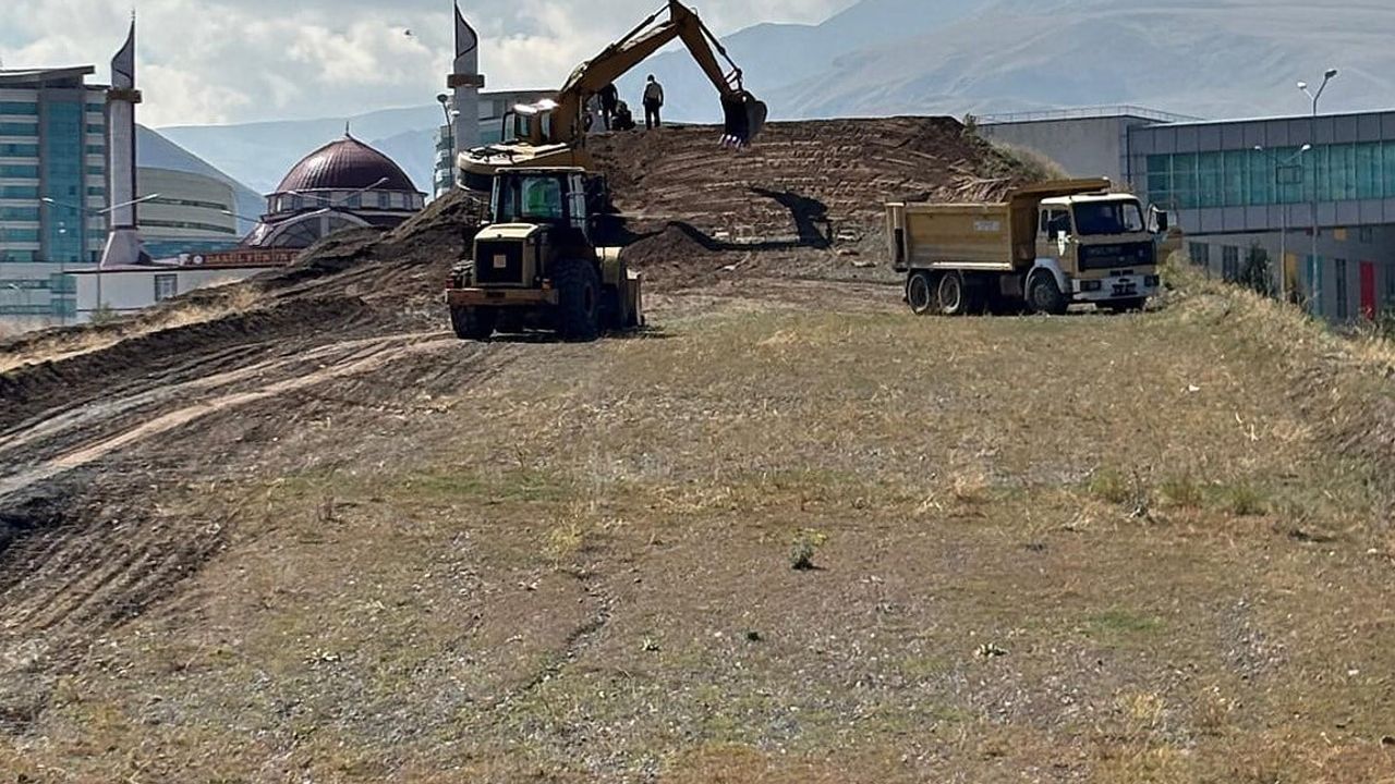 Atatürk Üniversitesi kampüsü yeni döneme güvenli ve erişilebilir yüzüyle hazırlanıyor