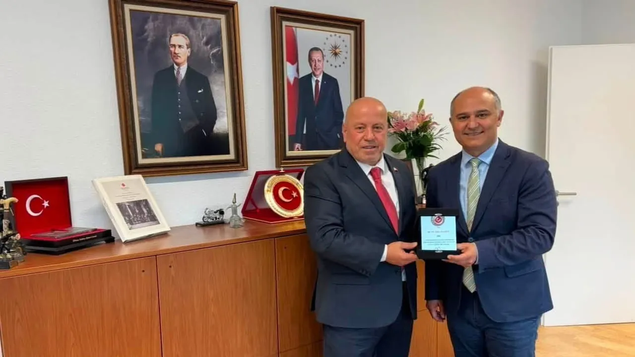 ATGB'den Essen başkonsolosu Aydın'a veda ziyareti