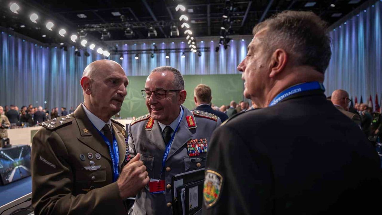 Avrupa ittifakında yeni askeri lider: Carsten Breuer NATO askeri komite başkanı seçildi