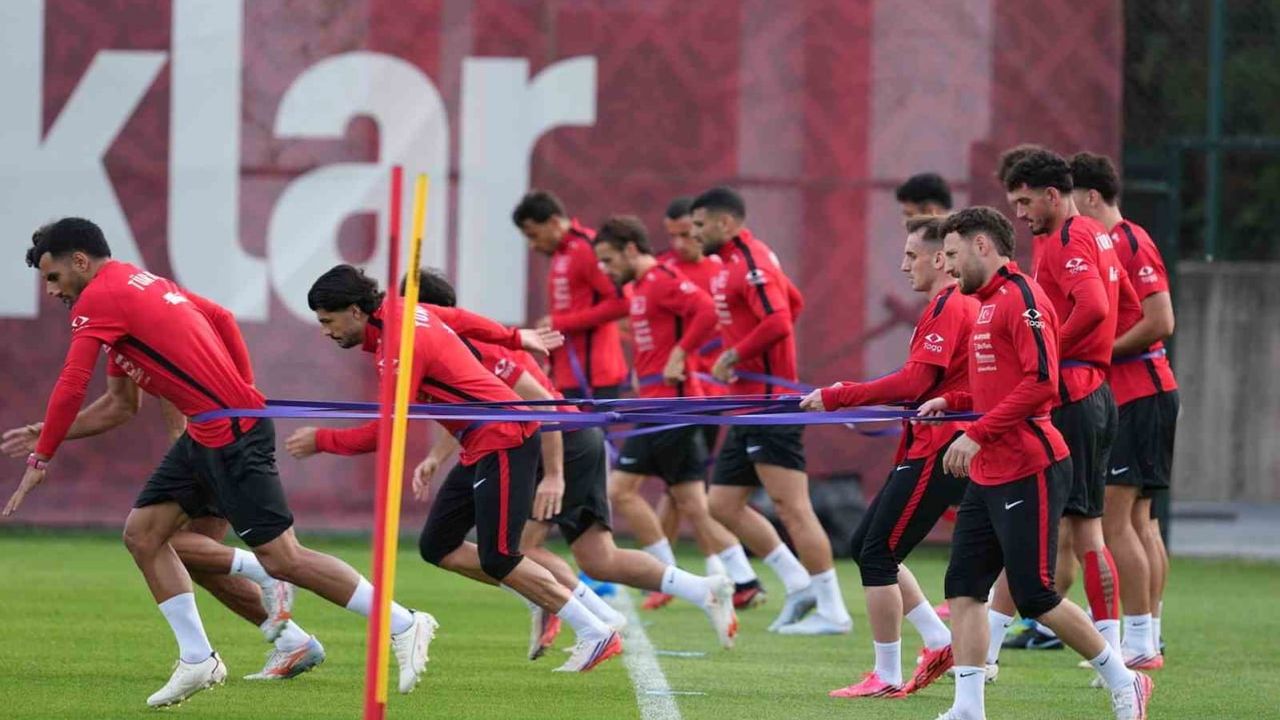 Ay-yıldızlılar İtalya sınavına Bursa'da hazırlanıyor