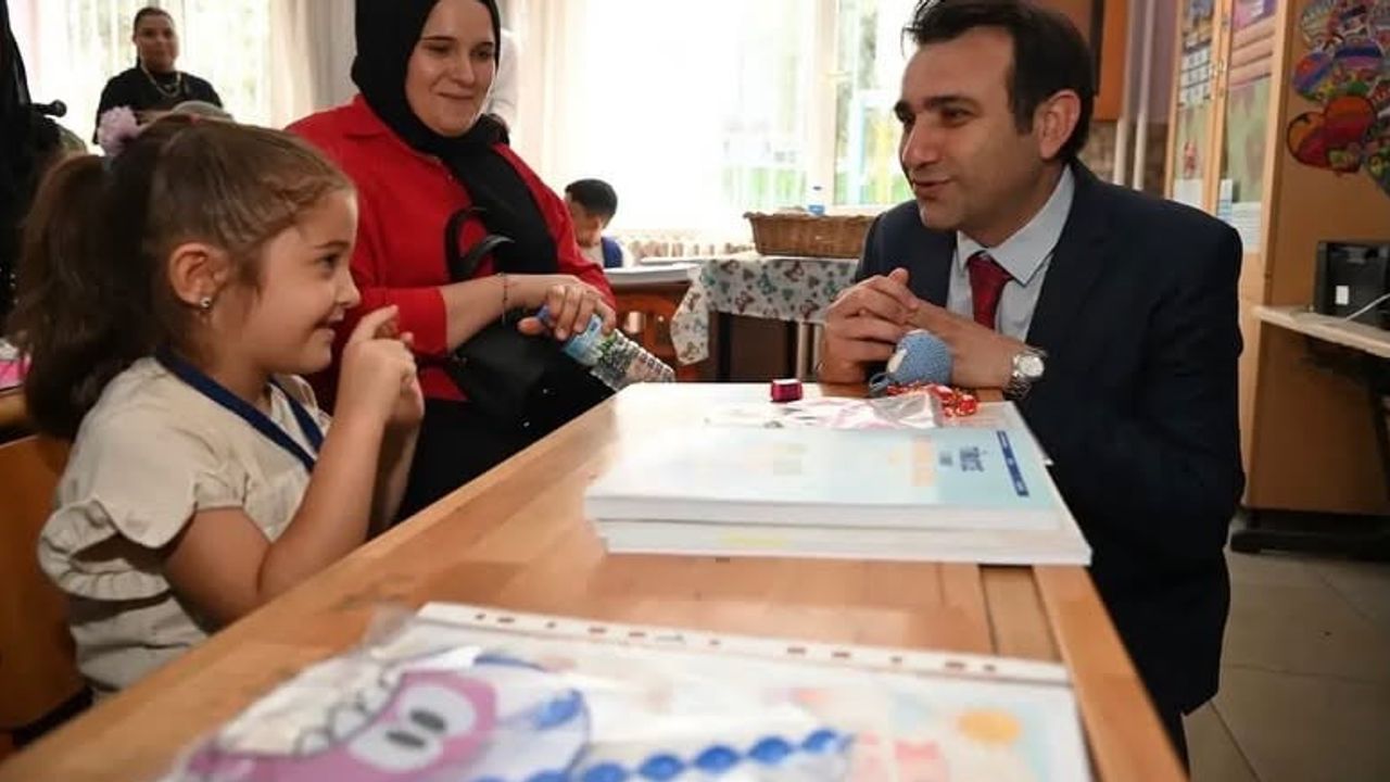 Aydın’da küçük öğrenciler okula ilk adımlarını birlikte attı