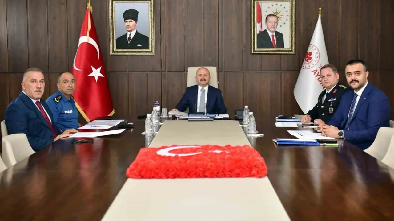 Aydın'da yeni döneme hazırlık: üniversite ve yurt güvenliği masaya yatırıldı