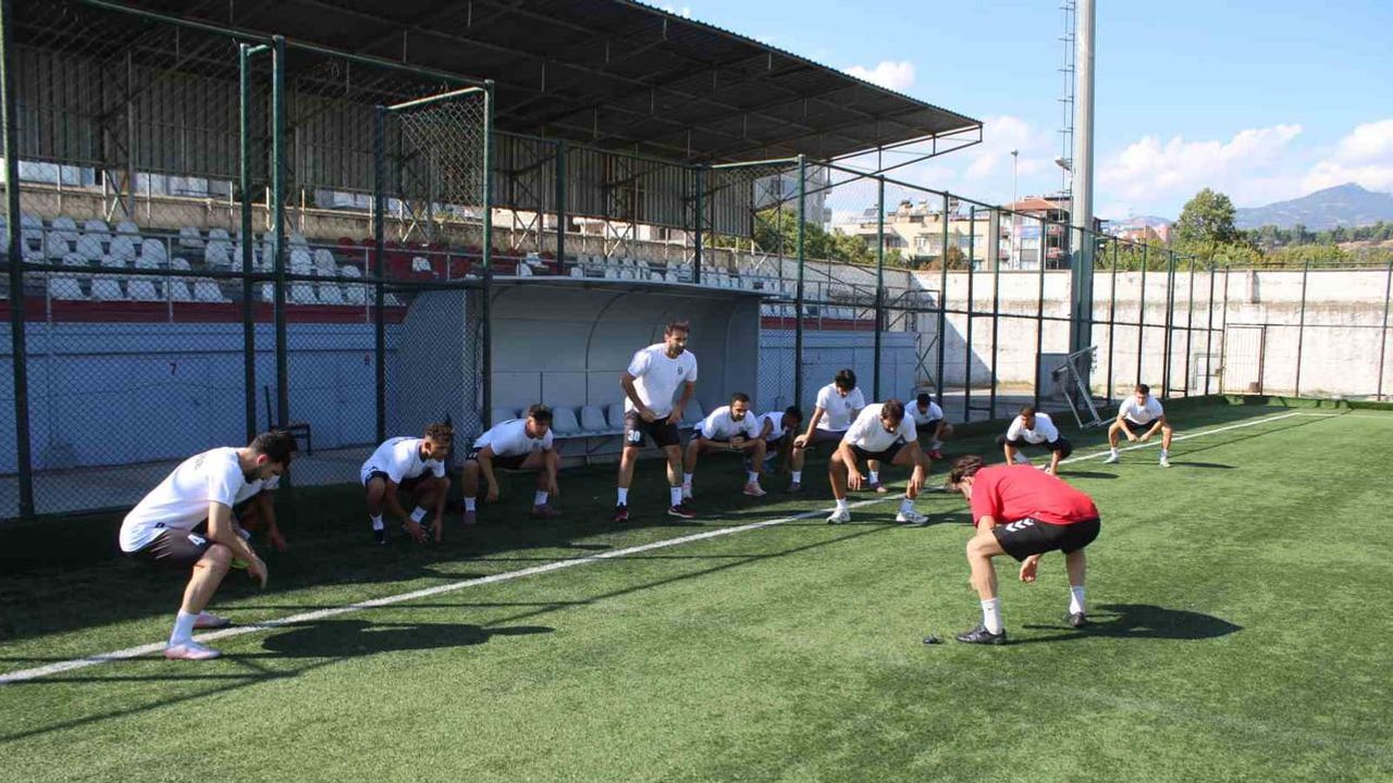 Aydınspor şampiyonluk parolasıyla sezonun ilk idmanına çıktı