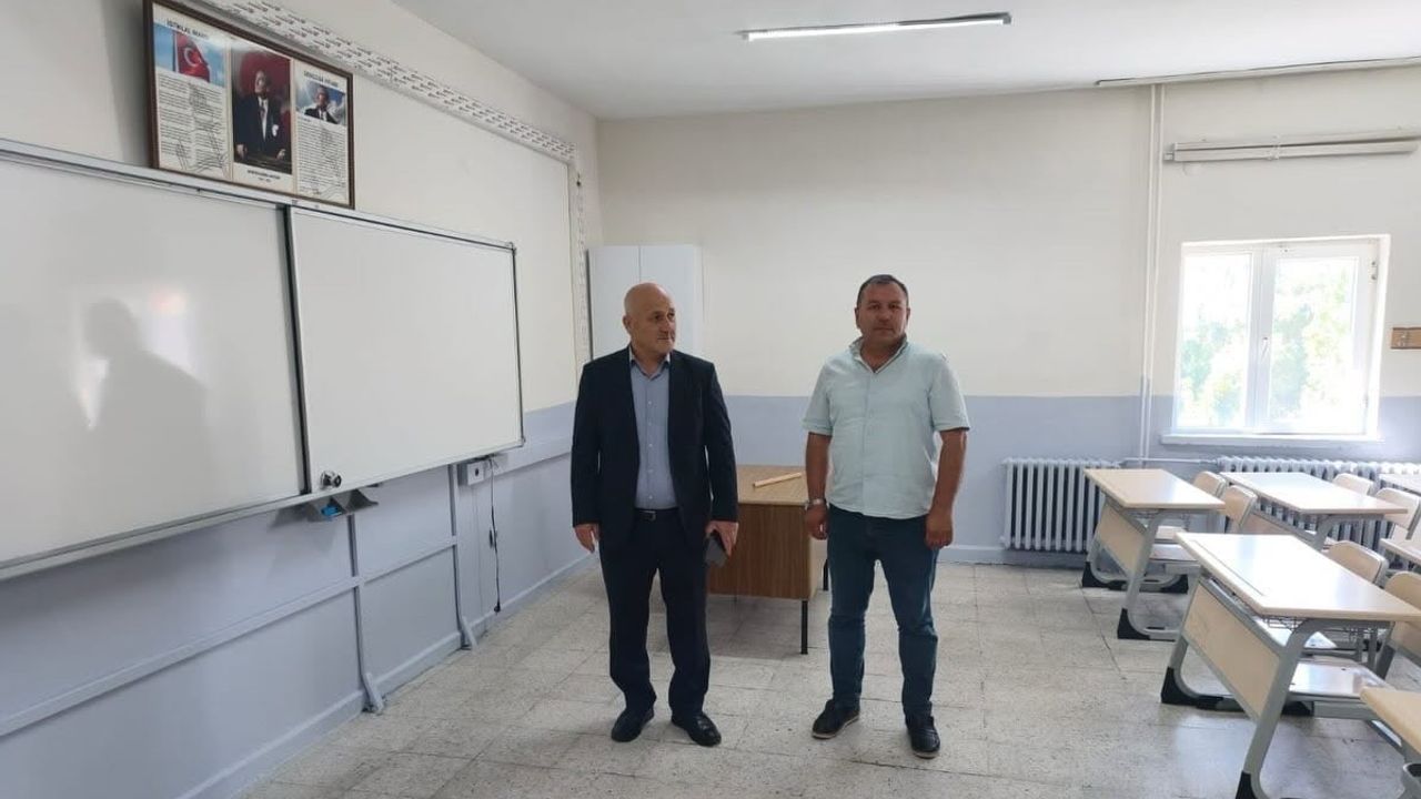 Aydıntepe'de okullar 2026-2027 için hazırlanıyor, Metin Bilgin yerinde inceledi