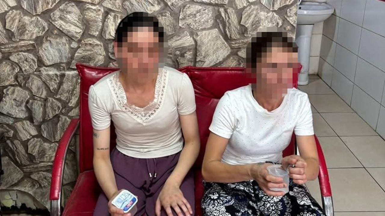 Aynı eve ikinci gelişlerinde yakalandılar: şüpheli sara nöbeti numarasıyla kurtulmaya çalıştı