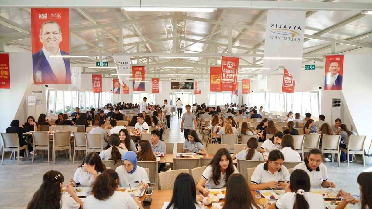 Ayvalık'tan öğrencilere bütçe dostu üç çeşit menü