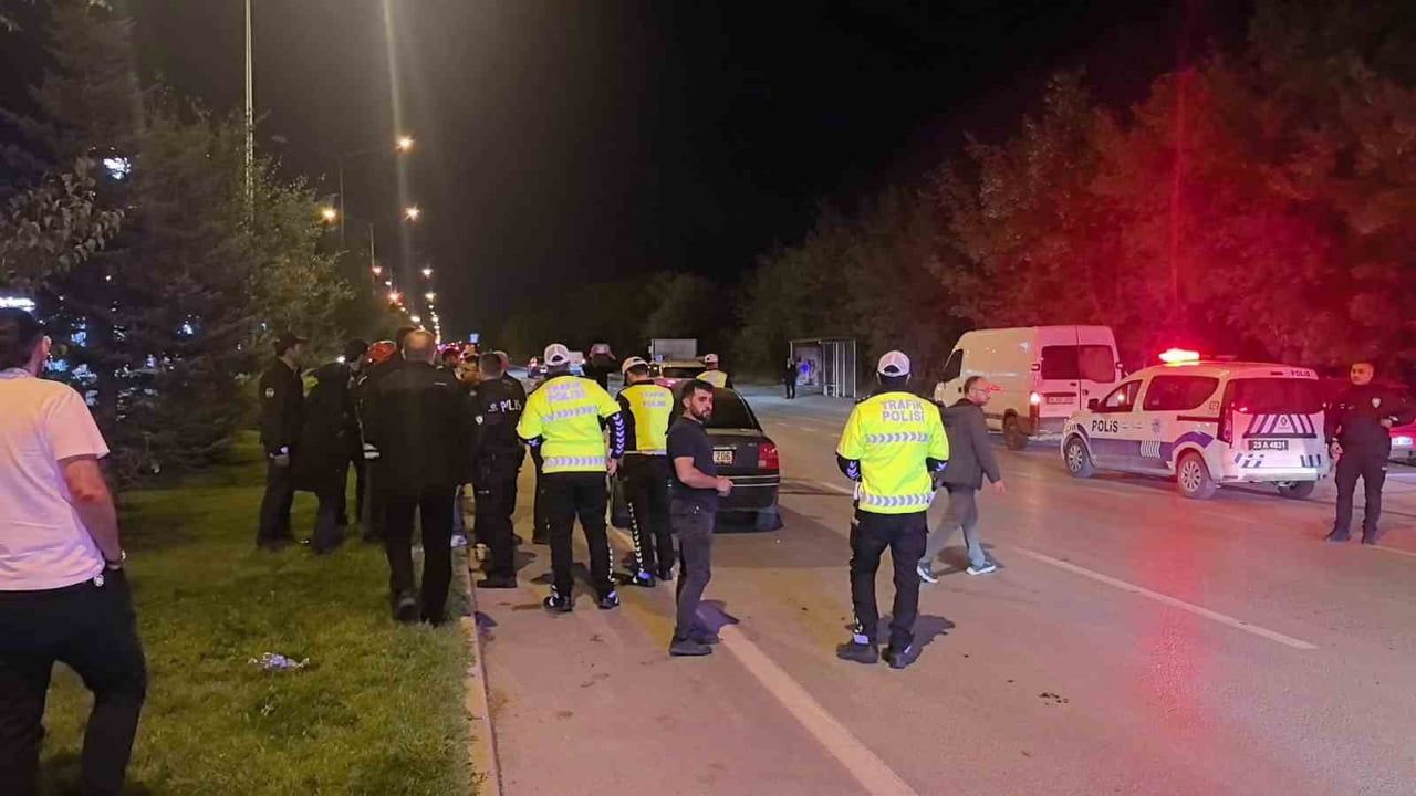 Aziziye'de yolun karşısına geçerken otomobilin çarptığı genç kız ağır yaralandı