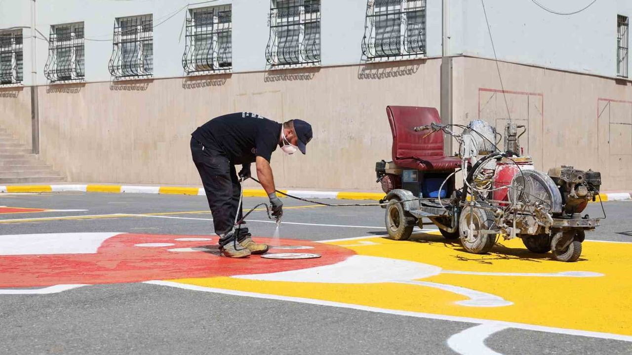 bağcılar'da 120 okulun bahçesi geleneksel oyunlarla renklendi
