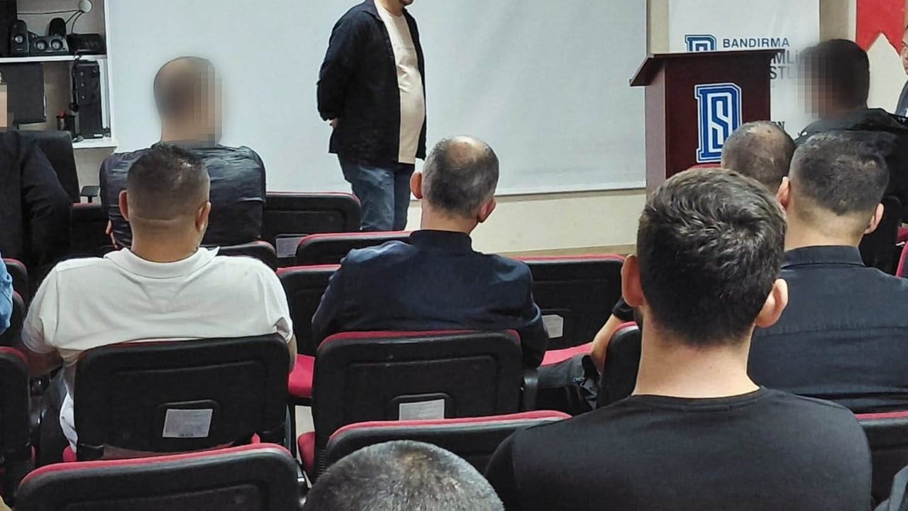 Bandırma’da yükümlülerin iş gücüne dönüşü için seminer