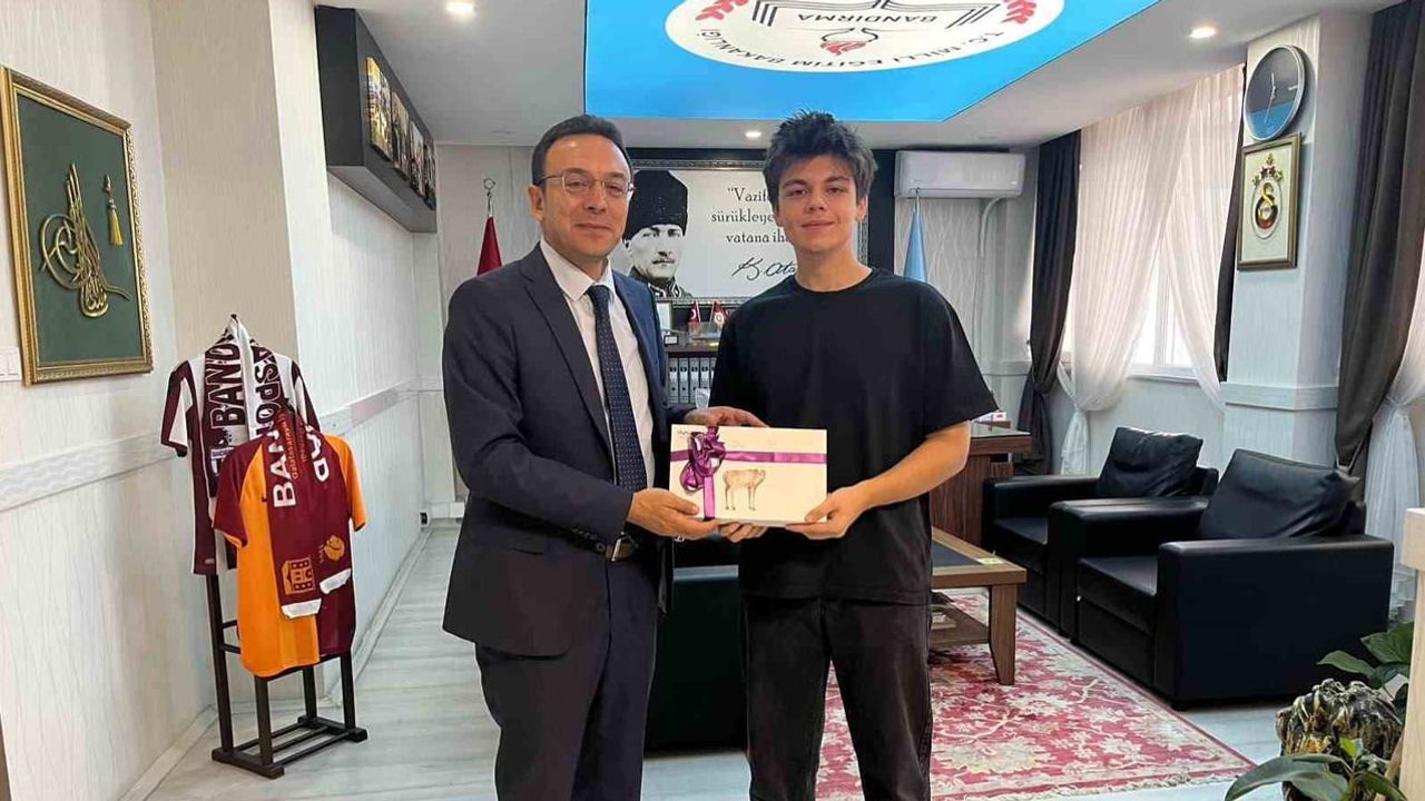 Bandırmalı genç animatörden tam puanla Mimar Sinan'da birincilik