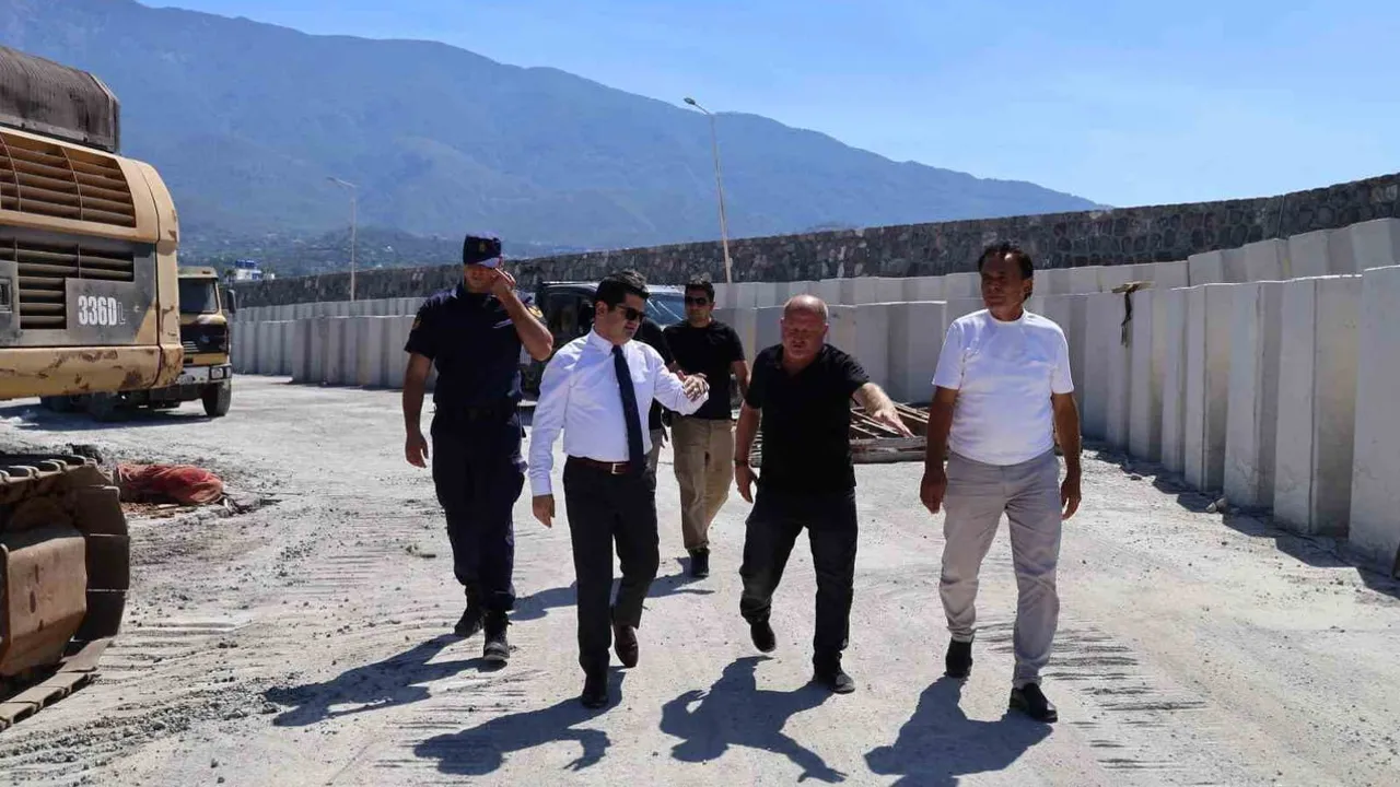 Barınakta yenileme çalışmaları aralıksız sürüyor: Işıklı Konacık balıkçı barınağı