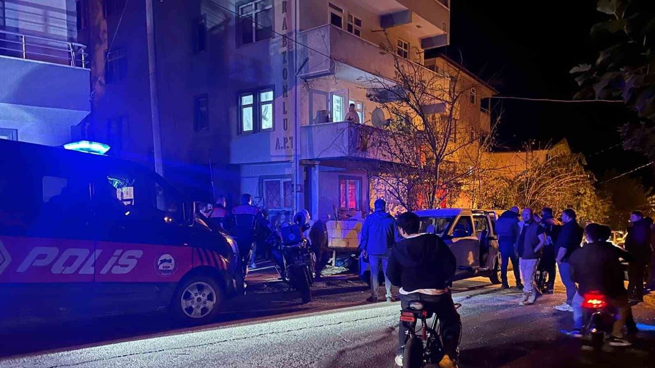 bartın esentepe'de evinde havaya ateş açan kişinin hareketi mahalleyi alarma geçirdi