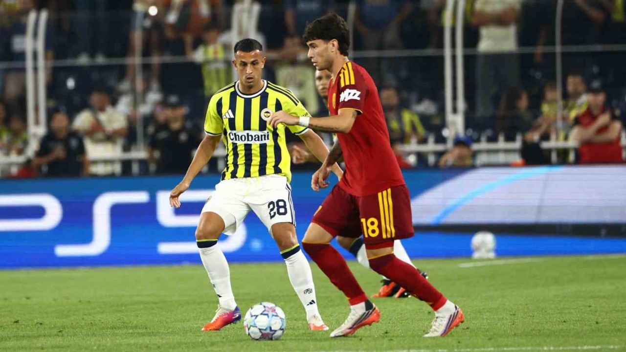 Bartuğ Elmaz maçta sakatlandı, Levent Mercan oyuna girdi