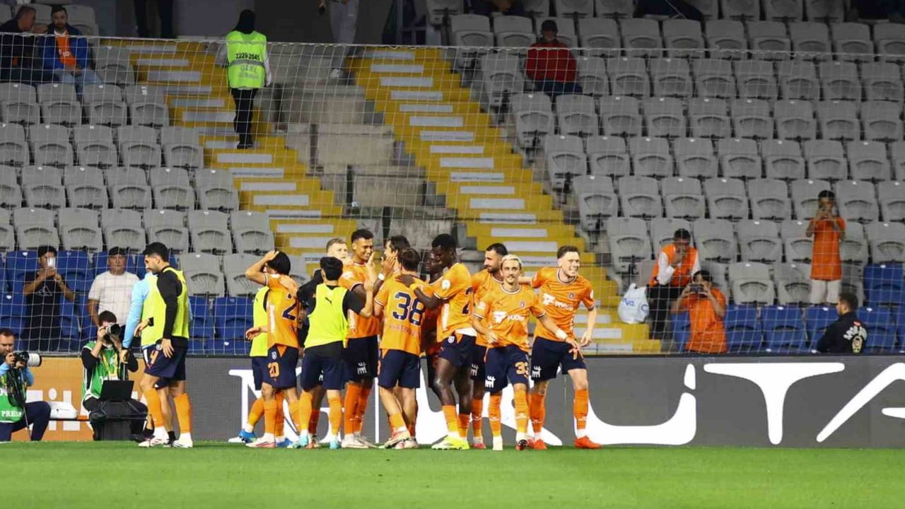 Başakşehir'den etkili başlangıç: Gençlerbirliği'ni farklı geçti