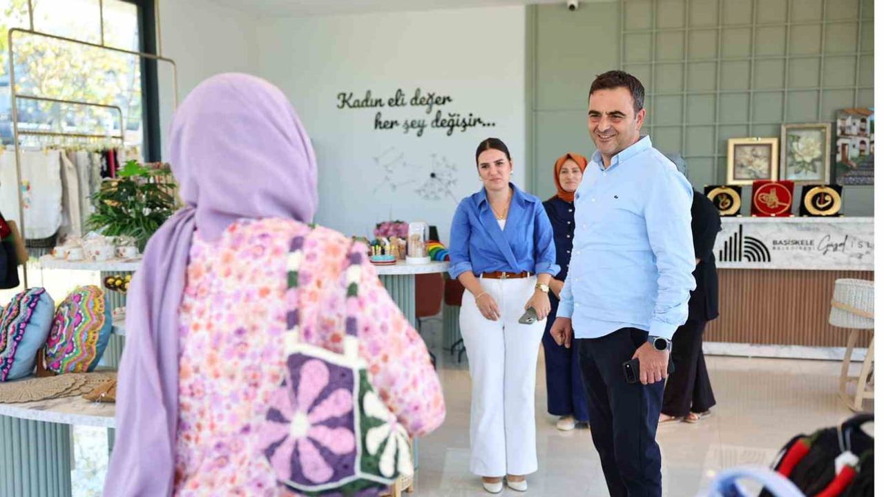 Başkan Özlü Başiskele'de kadın emeğini üretime taşıyan merkezde buluştu