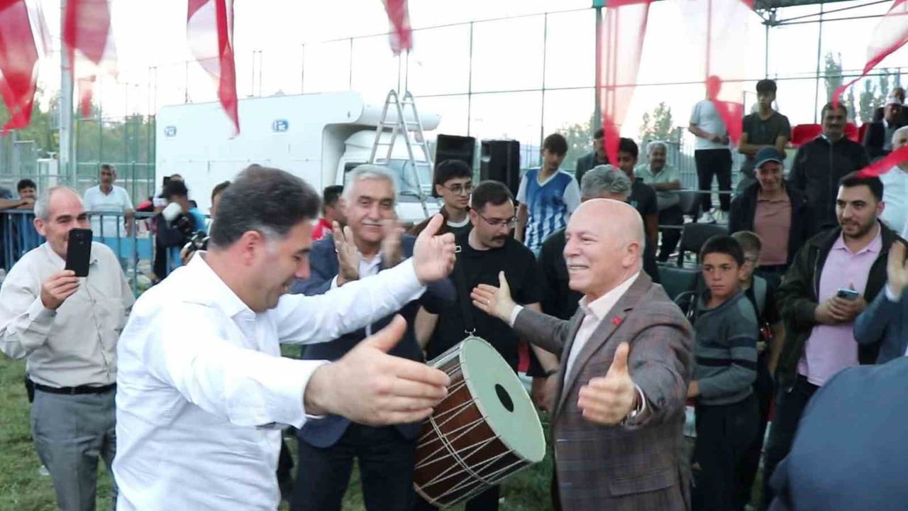 Başkan Sekmen er meydanında coşkuya ortak oldu