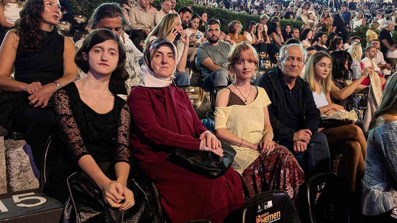 Başkan Ural'ın köprüsü: mutlak kulak Buğlem Fazıl Say ile kuliste buluştu