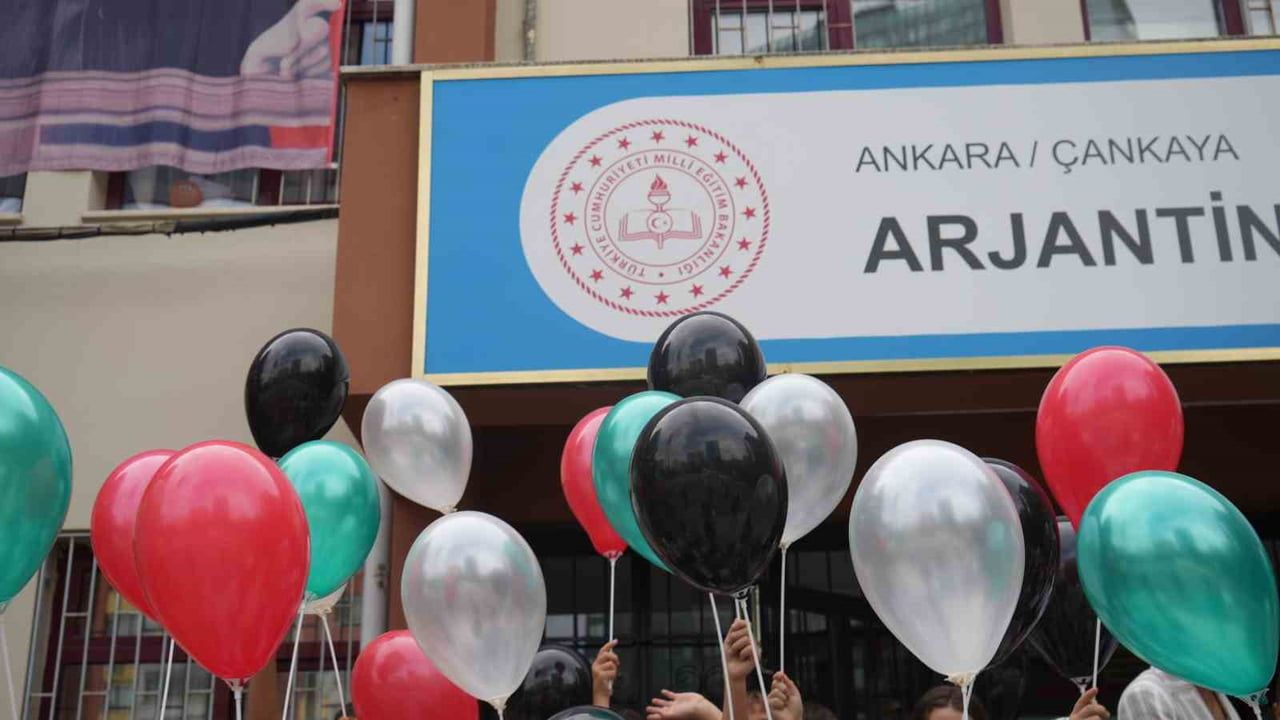 Başkentte gökyüzü çocuklara kaldı: uçurtmalar barış için yükseldi