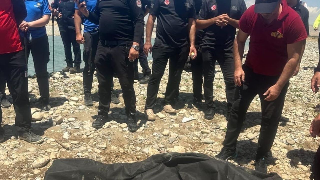 Batman çayında kaybolan 14 yaşındaki Tuba'nın cenazesi suyun birkaç metre ilerisinde bulundu