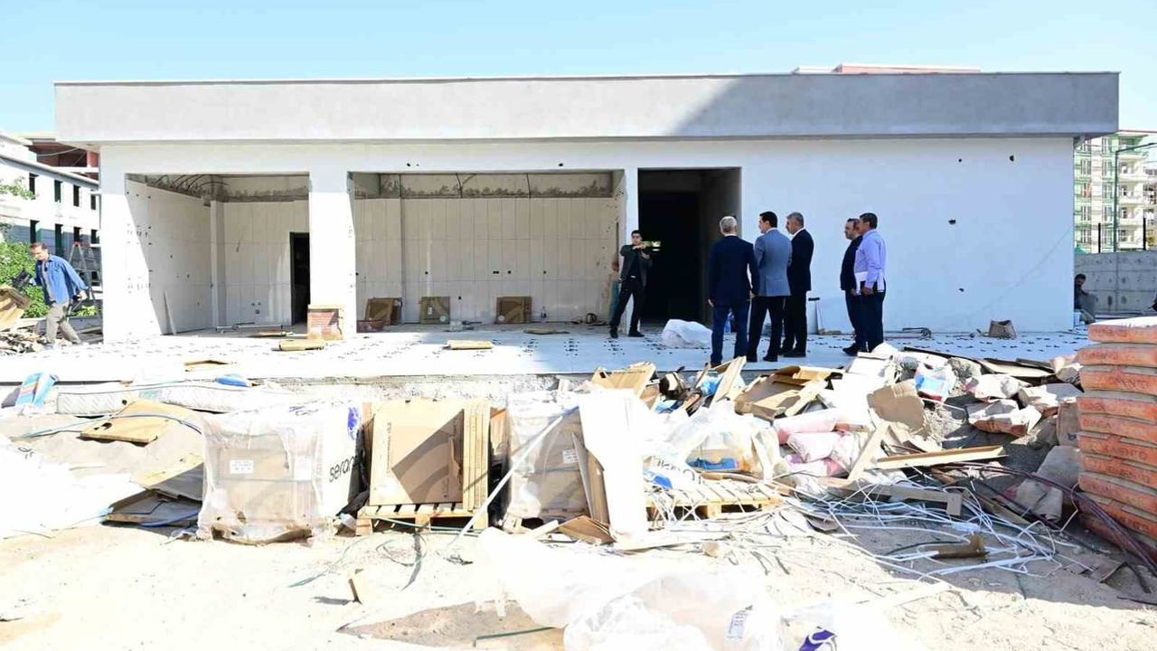 Battalgazi'de yılbaşına yetişecek aşevi için başkan Bayram Taşkın'dan inceleme