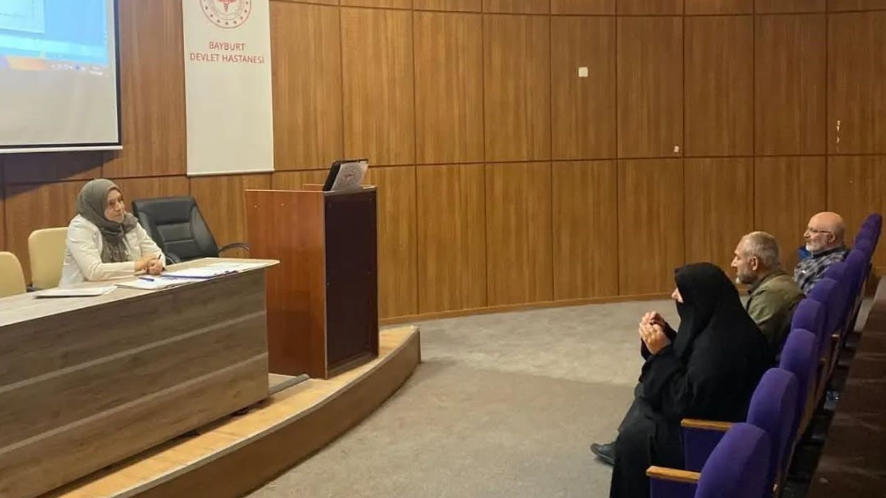 Bayburt’ta diyabetle yaşamı kolaylaştıran eğitim serisi tamamlandı