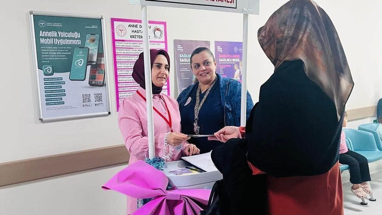 Bayburt'ta gebe okulu ve uygulamayla anne adaylarına kapsamlı bilgilendirme