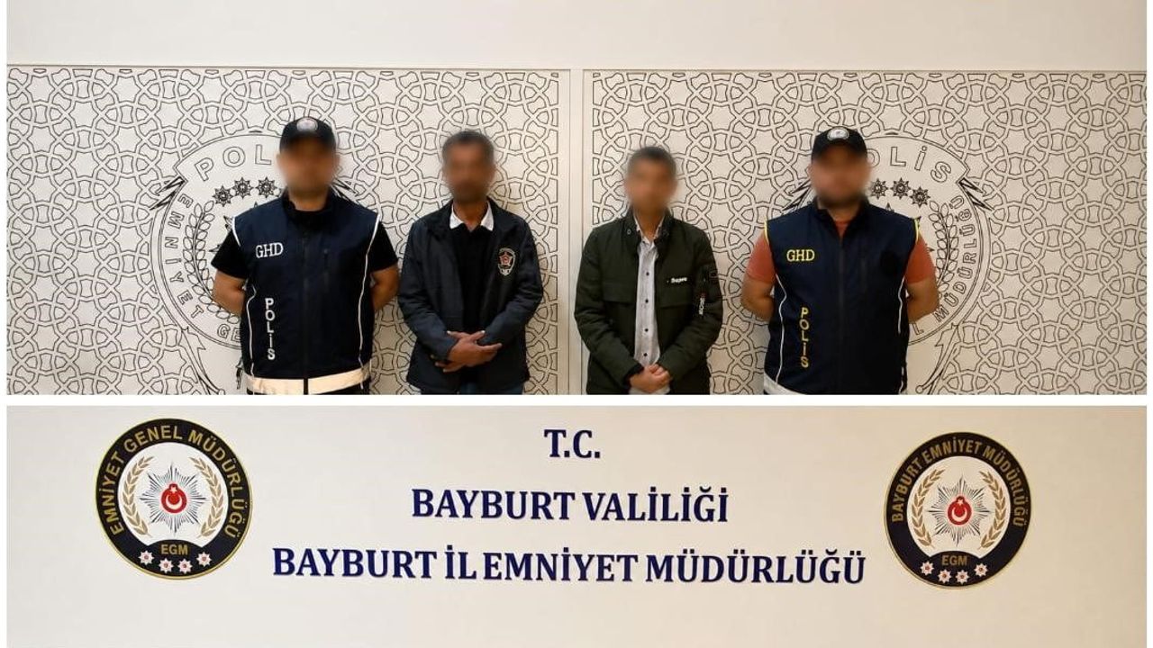 Bayburt'ta insan kaçakçılığı operasyonunda iki göçmen ve iki şüpheli yakalandı