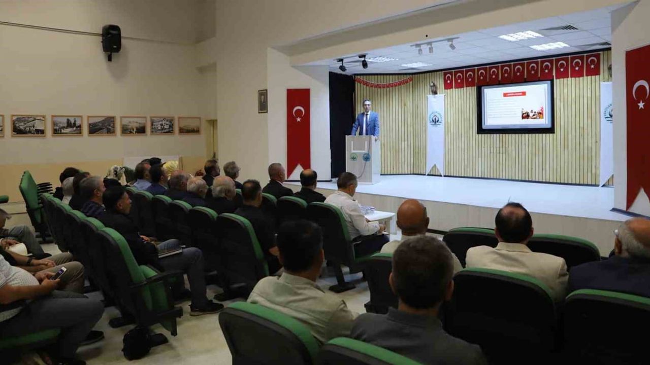 Bayburt'ta müdürler yeni eğitim döneminin yol haritasını belirledi