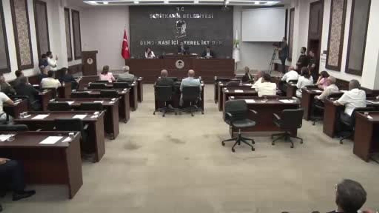 Belediye meclisinde toplu uyuşturucu taraması çağrısı