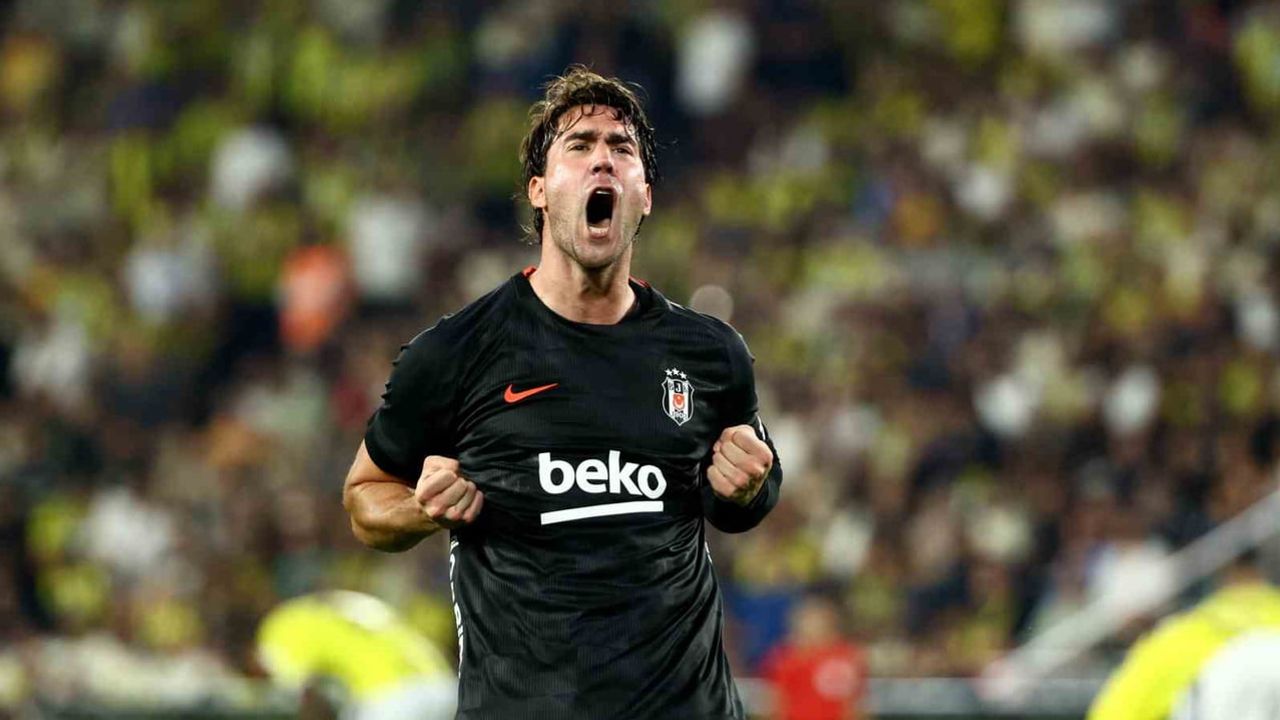 Beşiktaş'tan TFF'ye hak eşitliği çağrısı: Vlahovic'in disipline sevki kabul edilemez