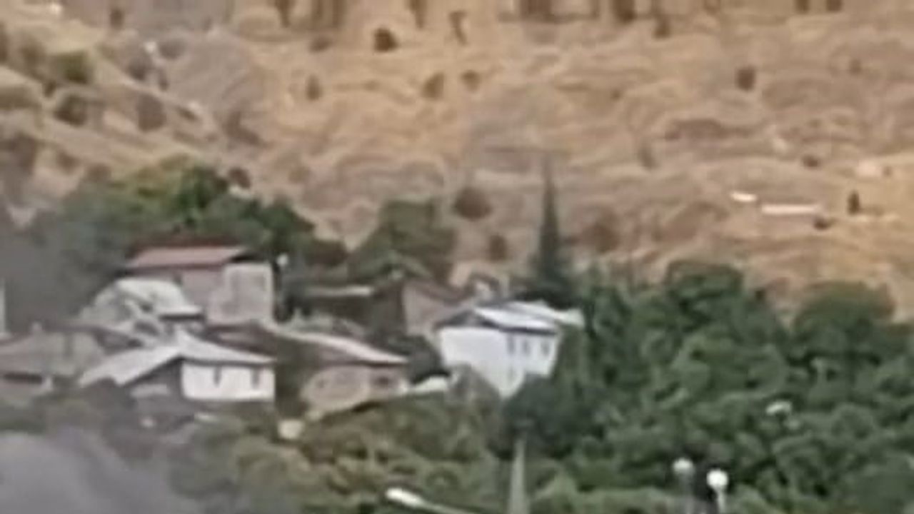 Beton mikseri sürücüsünün hızlı müdahalesi kamyondaki yangını büyümeden durdurdu