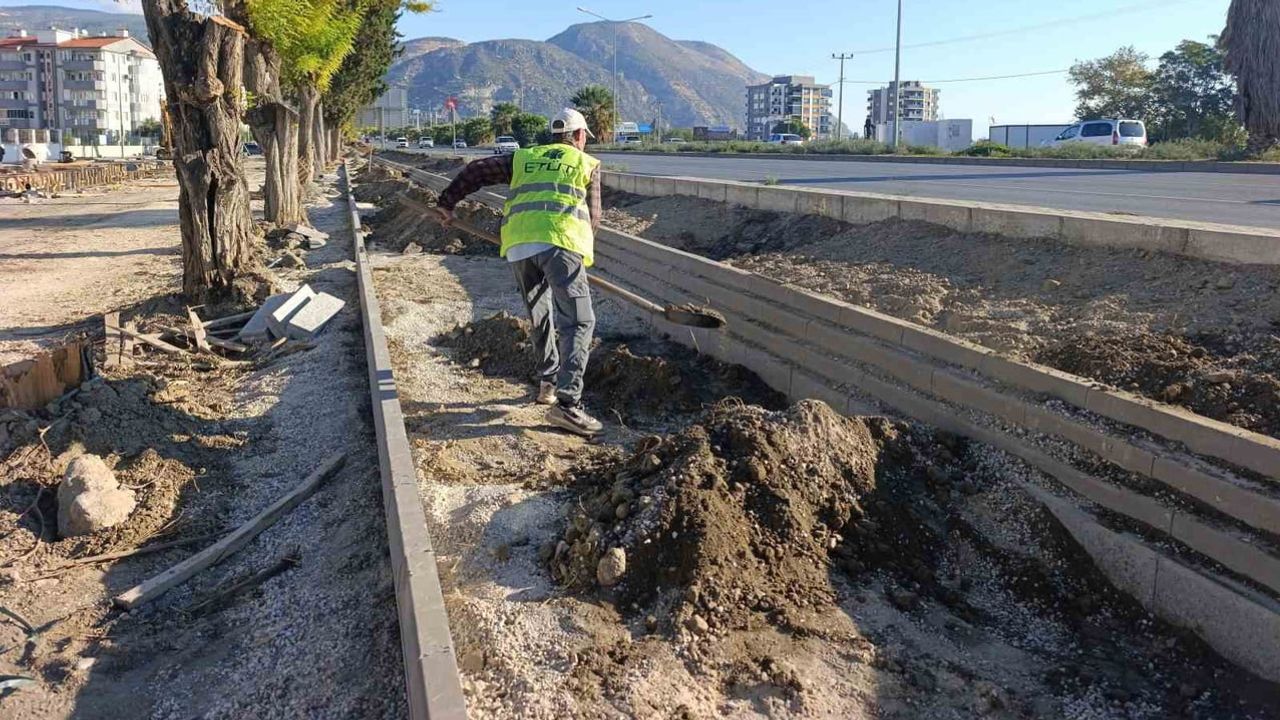 Betonla şekillenen güzergah: Söke'de yürüyüş ve bisiklet yolu ikinci etapta ilerliyor