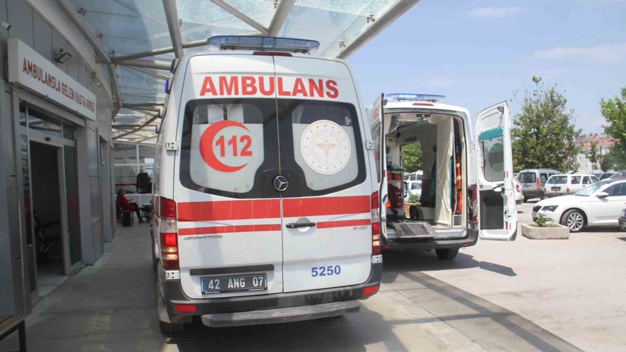 Beyşehir trafiği üç kazayla sarsıldı: dört yaralı