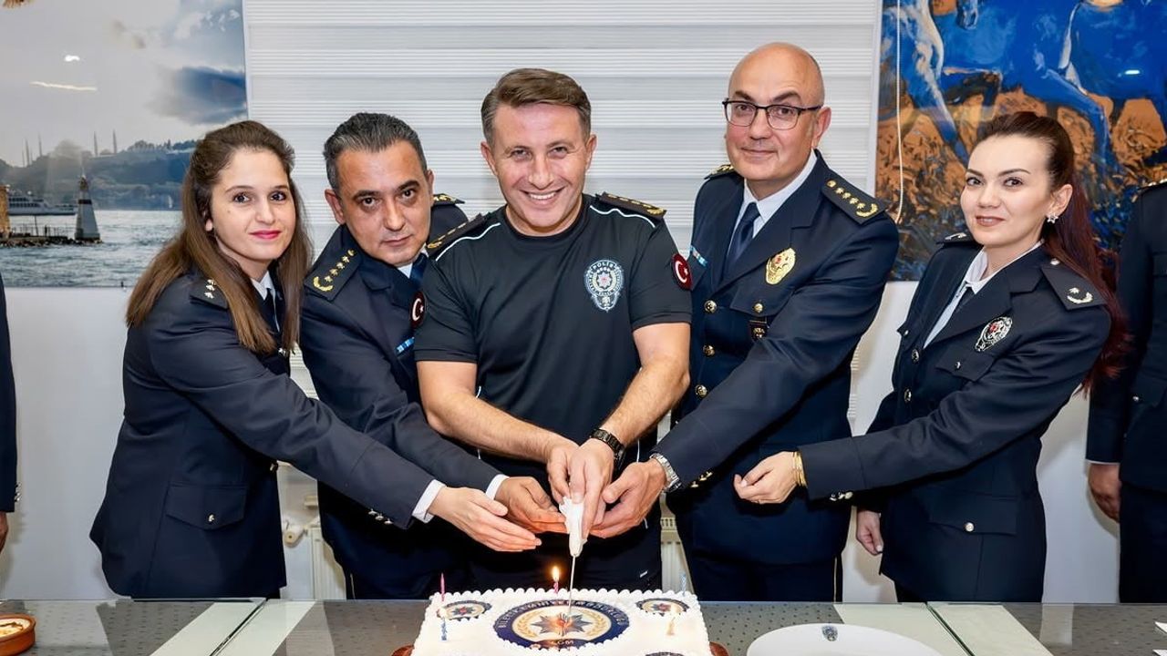 Bilecik emniyetinde rütbe ve plaket töreni