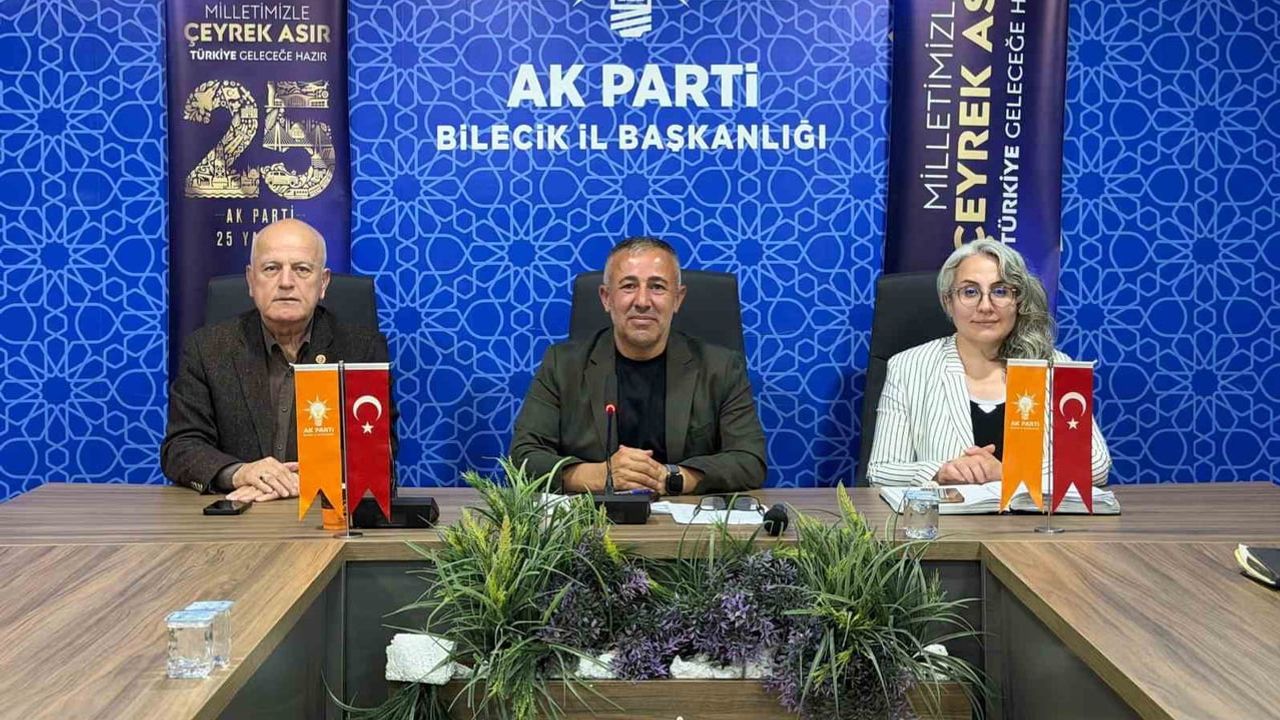 Bilecik'te AK Parti yönetimi yol haritasını güncelledi